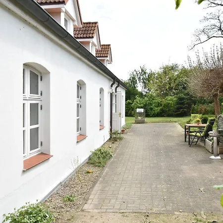 Apartment Beautiful In Near The Beach Poel